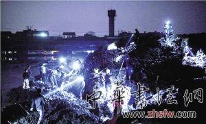高淳苏皖边界村民连夜疯狂挖文物