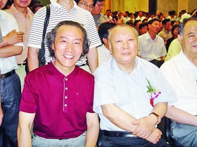 徐利明：书法是可以当众表演的