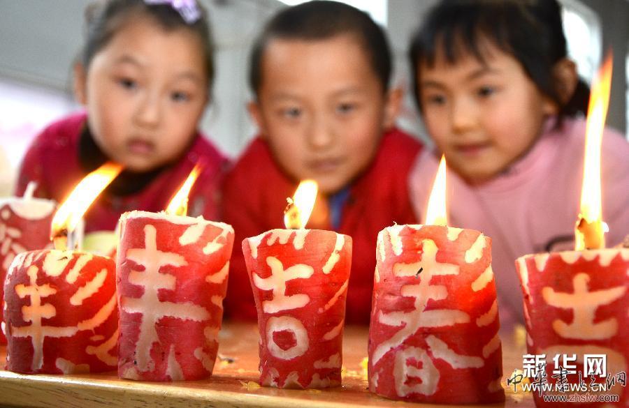 #（晚报）（3）自制“萝卜灯”迎元宵