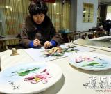 辛集皮贴画：拼出五彩斑斓大世界 图