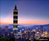 两岸白领牵手过七夕　结婚68年夫妇拍婚纱照